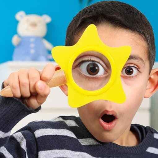 Jouet: Loupe en bois pour enfants – Image 3